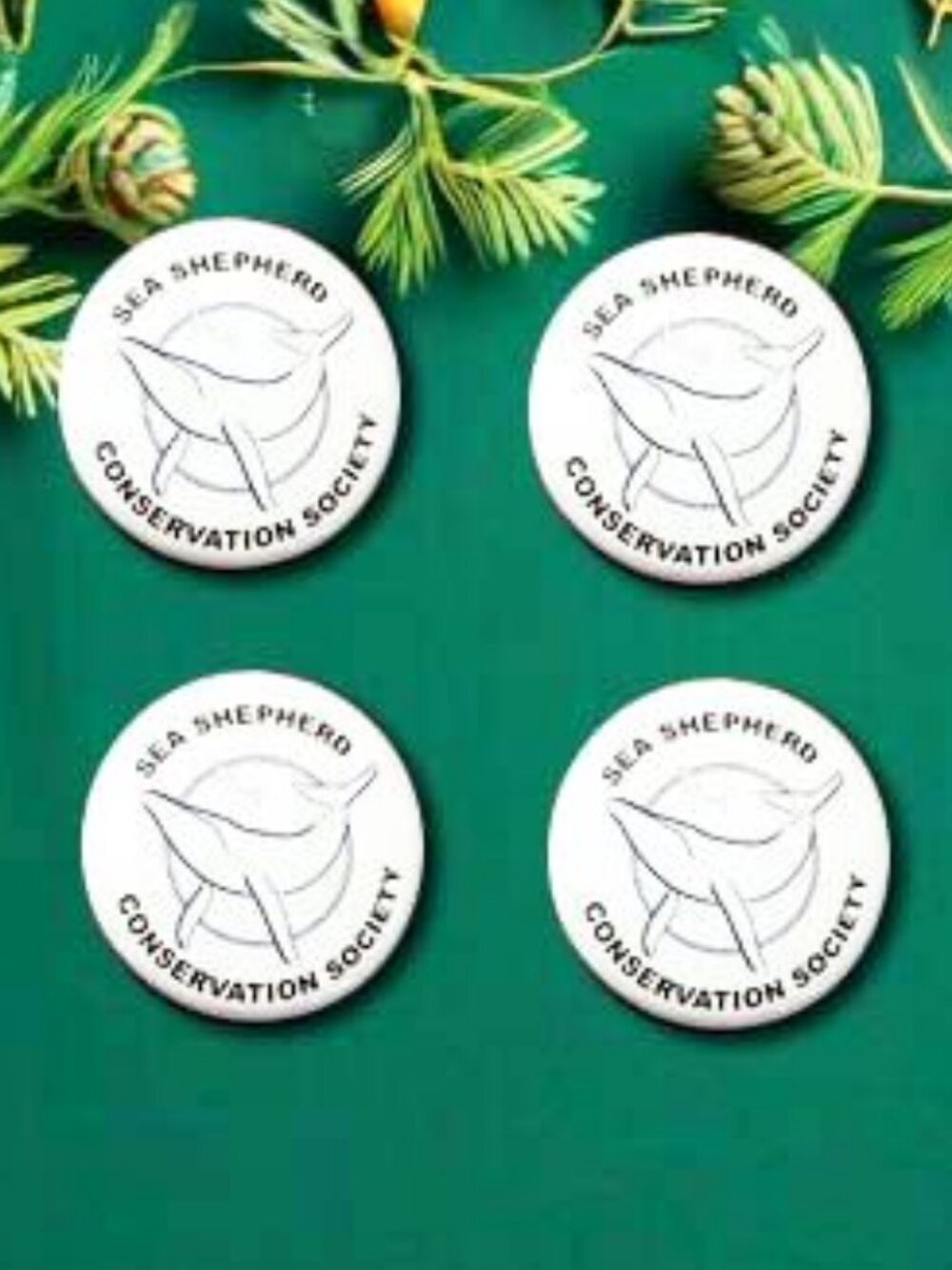 Accessory Pins (4PCS) Sea Shepherd Lapel Buttons Whale Wars Animal Rights